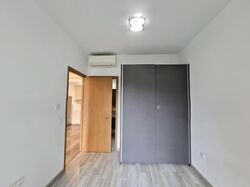 Lakeville (D22), Condominium #558712611